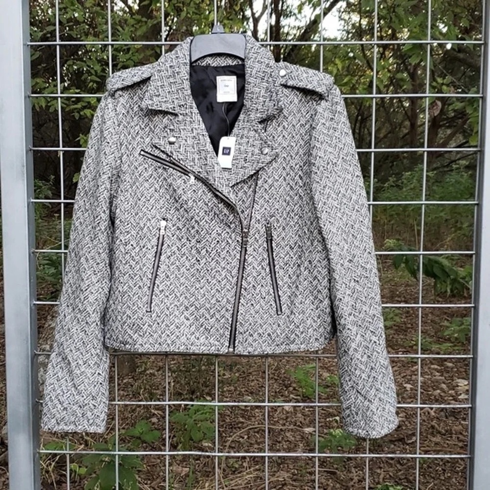 Gap Small/tall Black/White